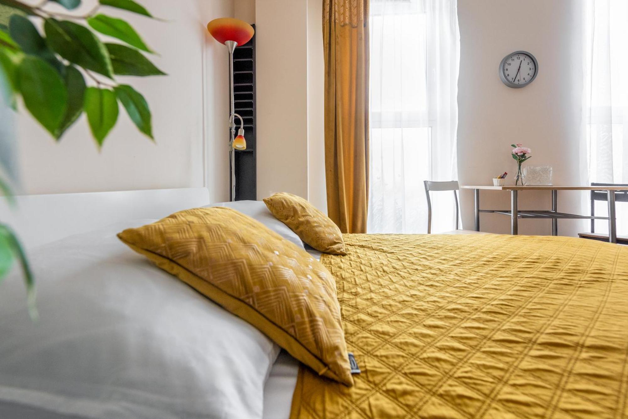 Cozy Modern Apartment Astoria Magic Orange Old Town Krasków Exterior foto